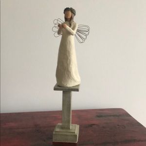 Willow Tree Angel of Christmas Spirit with stand.